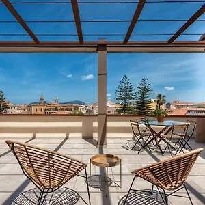 https://amazing-views-of-alghero-old-town-and-the-sea.hotelsalgherosardinia.com